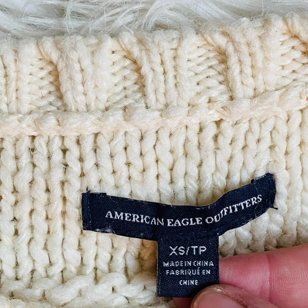 American Eagle Outfitters Sweater Womens XS Fisherman Cable Knit‎ Pullover